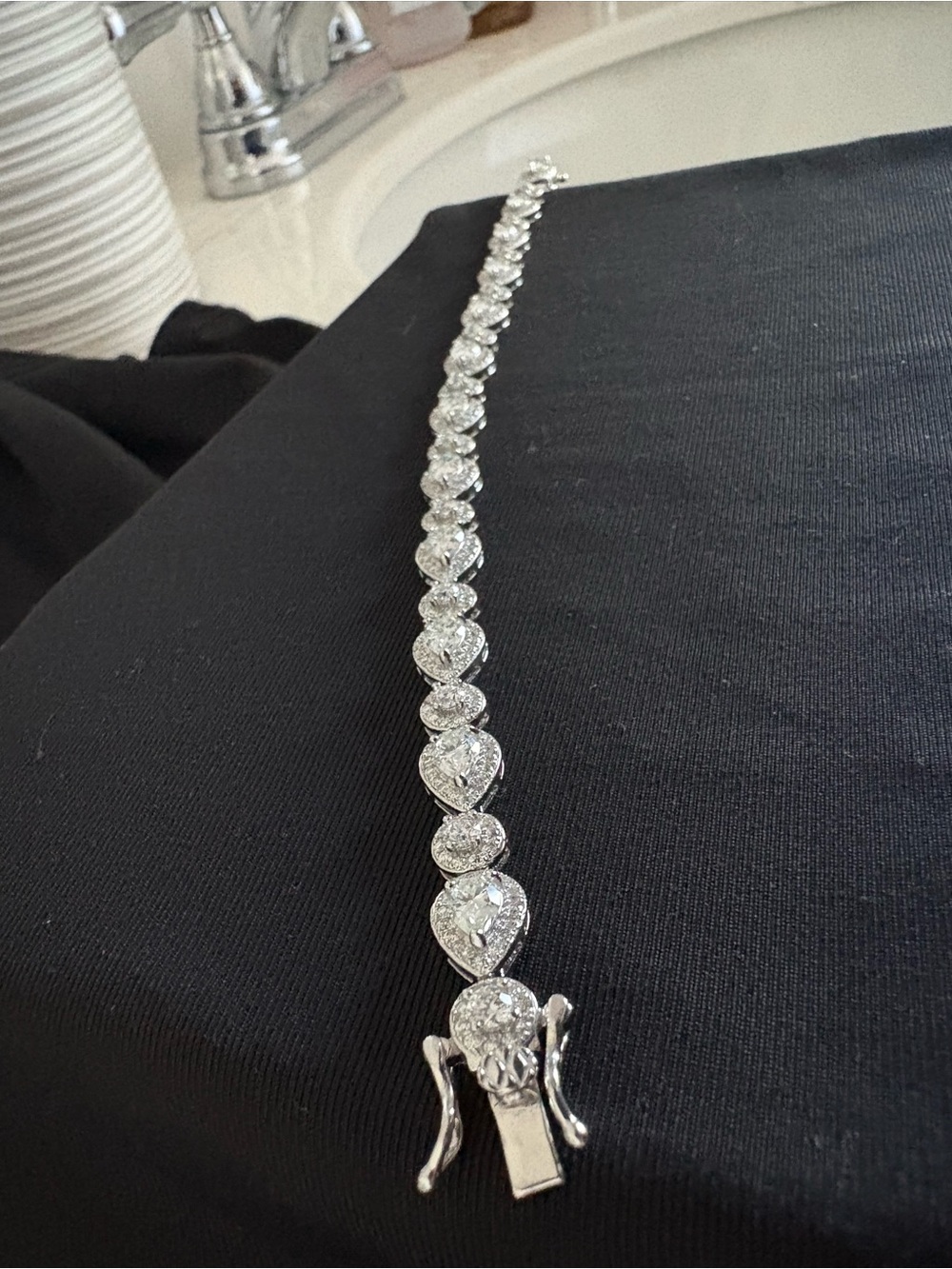 Moissanite Elegant Silver-Tone Tennis Bracelet - Sparkling White